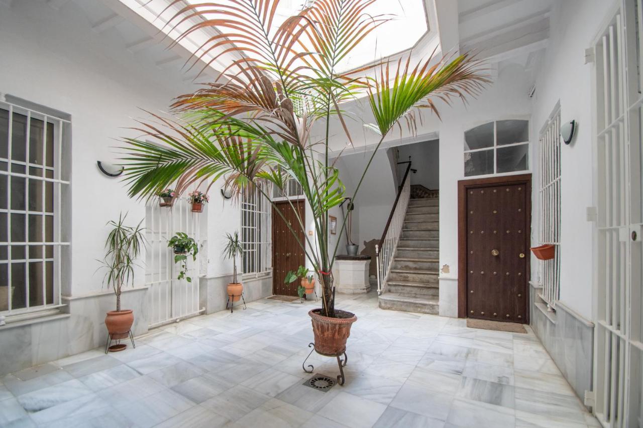 Apartamento Ooh La La Cadiz Bagian luar foto